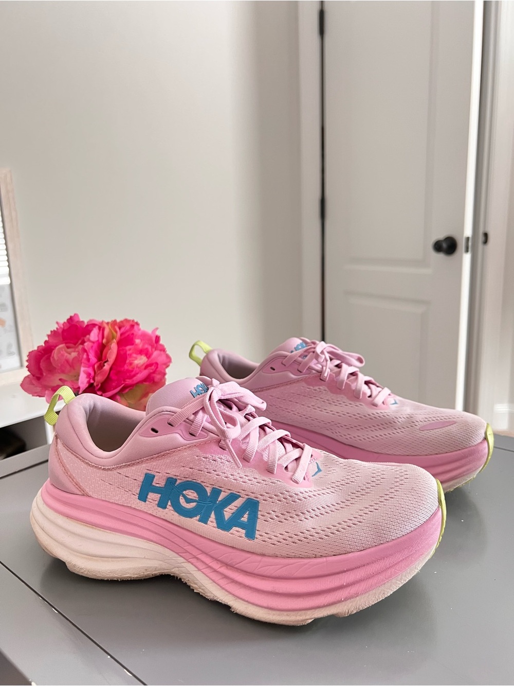 HOKA Women’s WIDE Bondi 8 Pink and Blue Sneakers